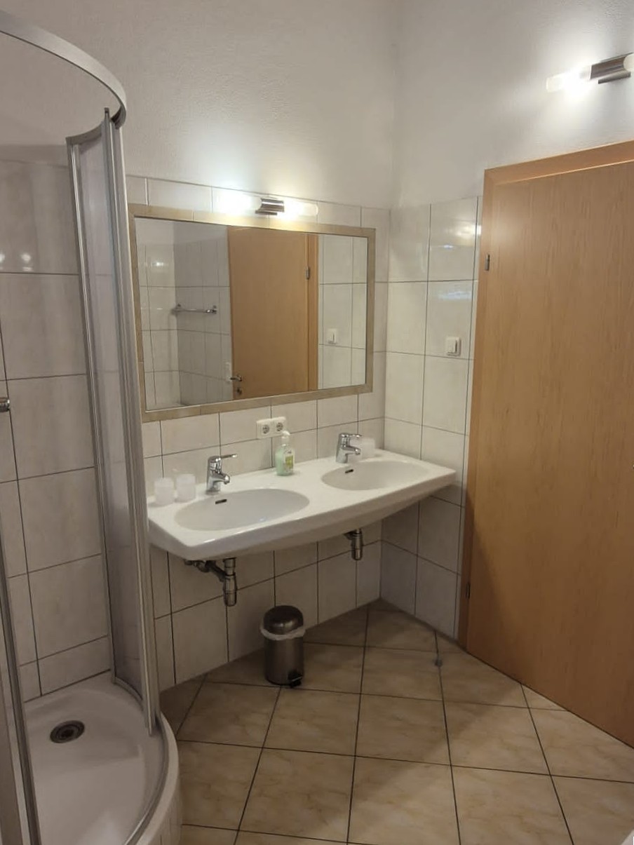 Ligbad in de badkamer